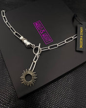 Load image into Gallery viewer, DELUX - Reach out and Touch Faith