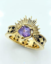 Load image into Gallery viewer, The Ertè - Shield Cut Metallic Spinel