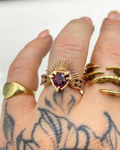 Load image into Gallery viewer, The Etrè - Trillion Cut Rose Spinel