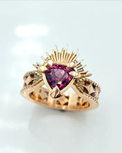 Load image into Gallery viewer, The Etrè - Trillion Cut Rose Spinel
